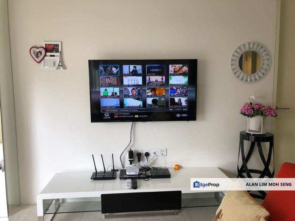 Fully Furnished By the Sea Condo For Sale , Penang, Batu Ferringhi