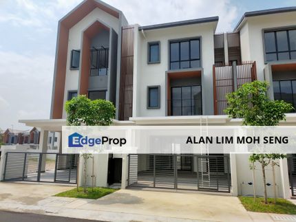 3 Storey Terece House at Taman Putra Prima Puchong For Rental, Selangor, Puchong