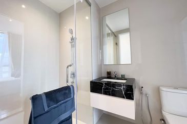 Pavilion Ceylon Hill