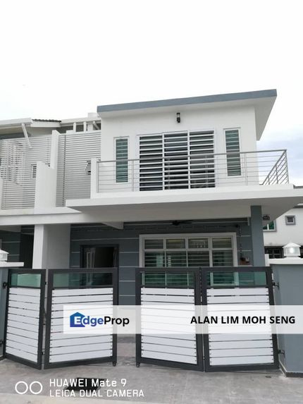 2 Storey Semi Detached House at Bandar Saujana Putra For Sale, Selangor, Kuala Langat