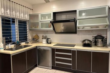 Jalan Kemuning Permai 33/43C