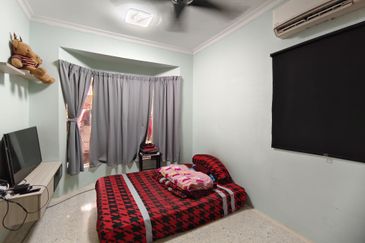 Taman Kinrara Seksyen 2