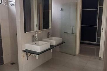 Jalan Setia Duta U13/21