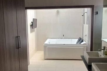 Jalan Setia Duta U13/21