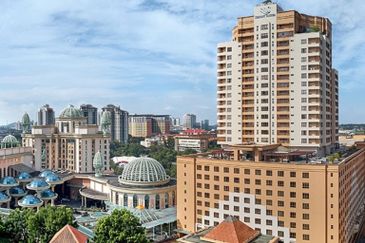 Sunway Hotel Suite Condo/ Apartment Service at Bandar Sunway For Sale