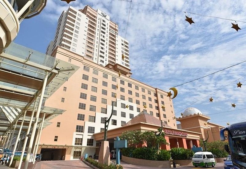 Sunway Hotel Suite Condo/ Apartment Service at Bandar Sunway For Sale