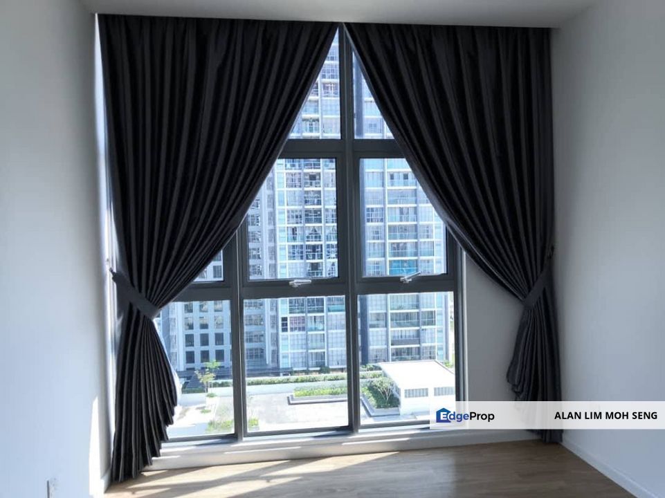 LakeFront Residence Condo at Cyberjaya For Sale, Selangor, Cyberjaya