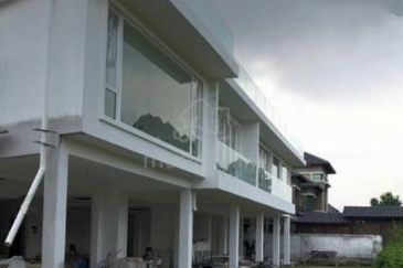 2 Storey Bungalow House at Bandar Sungai Long