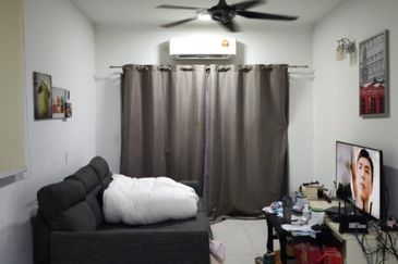 Pangsapuri Suria Permai at Seri Kembangan Apartment For Sale