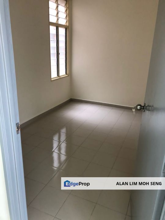 Sri Dahlia Apartment at Bandar Puteri Puchong For Sale, Selangor, Bandar Puteri Puchong