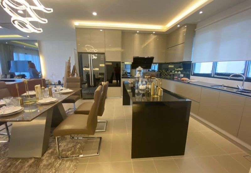 𝐝’𝐑𝐲𝐱 𝐑𝐞𝐬𝐢𝐝𝐞𝐧𝐜𝐞𝐬 𝐧𝐞𝐚𝐫 𝐀𝐄𝐎𝐍 𝐌𝐚𝐥𝐥