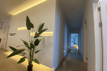 𝐝’𝐑𝐲𝐱 𝐑𝐞𝐬𝐢𝐝𝐞𝐧𝐜𝐞𝐬 𝐧𝐞𝐚𝐫 𝐀𝐄𝐎𝐍 𝐌𝐚𝐥𝐥