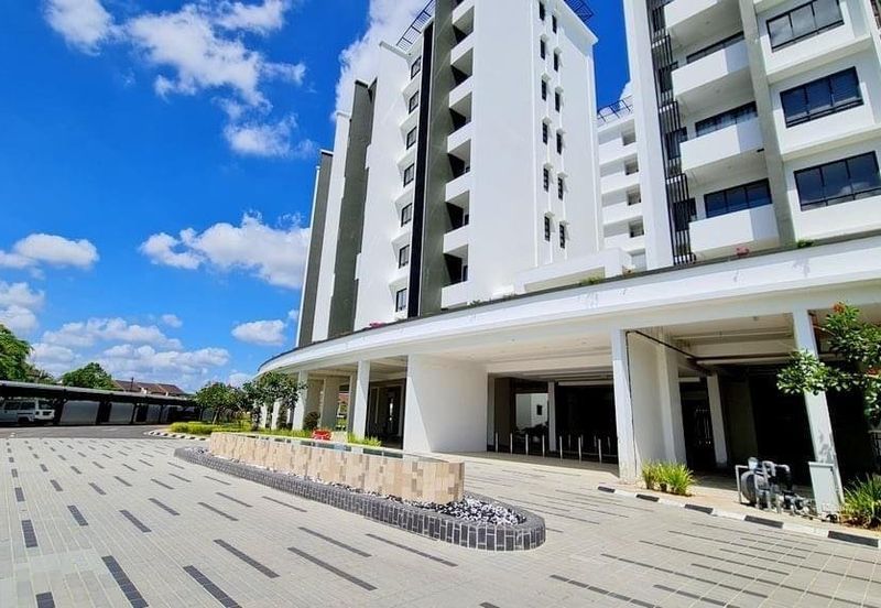 𝐝’𝐑𝐲𝐱 𝐑𝐞𝐬𝐢𝐝𝐞𝐧𝐜𝐞𝐬 𝐧𝐞𝐚𝐫 𝐀𝐄𝐎𝐍 𝐌𝐚𝐥𝐥