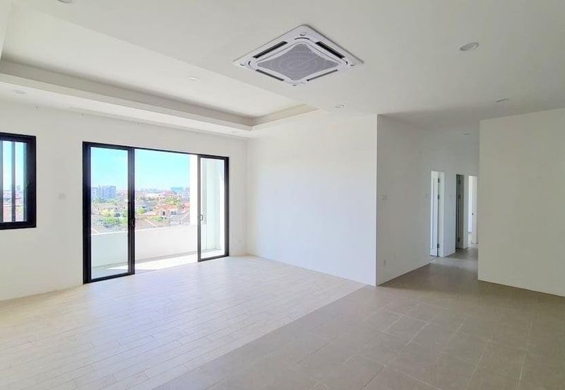 𝐝’𝐑𝐲𝐱 𝐑𝐞𝐬𝐢𝐝𝐞𝐧𝐜𝐞𝐬 𝐧𝐞𝐚𝐫 𝐀𝐄𝐎𝐍 𝐌𝐚𝐥𝐥