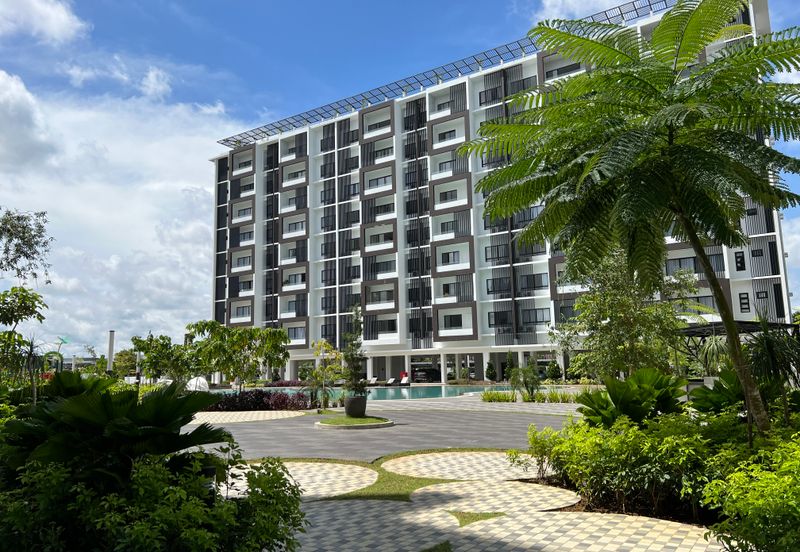 𝐝’𝐑𝐲𝐱 𝐑𝐞𝐬𝐢𝐝𝐞𝐧𝐜𝐞𝐬 𝐧𝐞𝐚𝐫 𝐀𝐄𝐎𝐍 𝐌𝐚𝐥𝐥