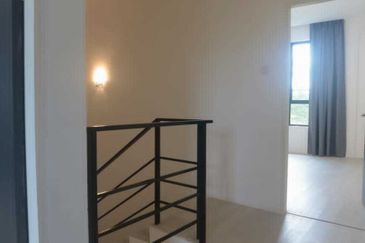 Forest Hill Apartment