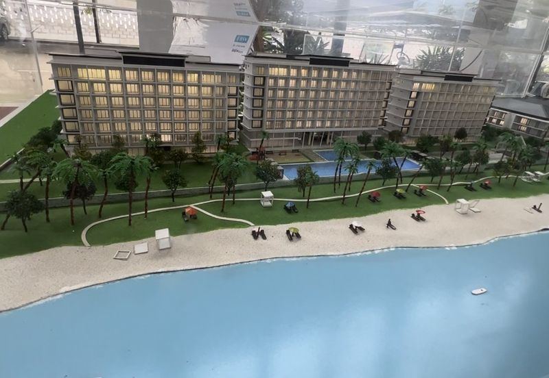 TorQuay @Roxy Sematan