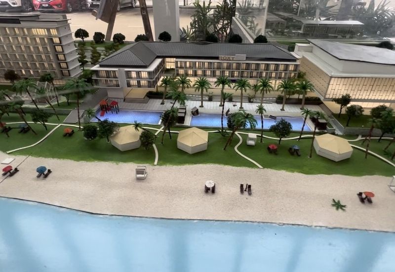 TorQuay @Roxy Sematan