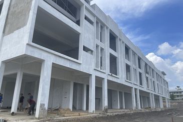 Commercial Shophouse at Taman Putrajaya Bintulu