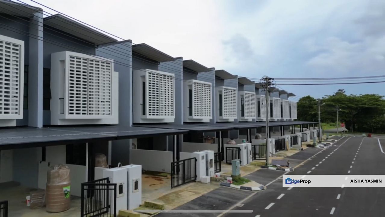 HOLMESTOWN New Double Storey Terrace at Muara Tuang For Sale, Sarawak, Kota Samarahan