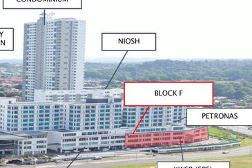 Three Storey Commercial Shop Office at Bintulu for Sale