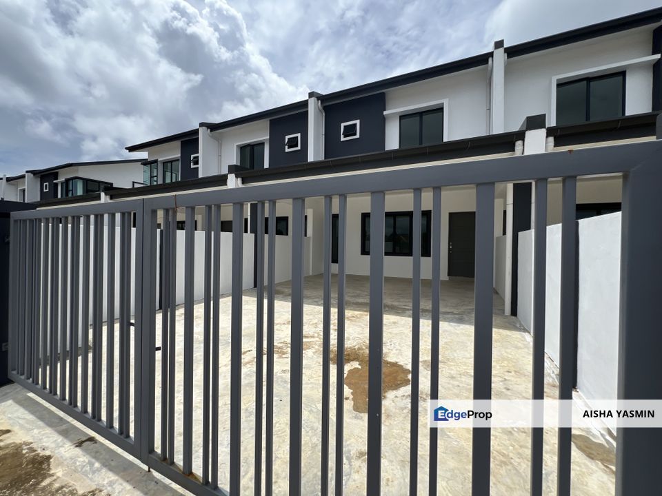 Taman SERI WANGSA Double Storey Terrace Large Car Park at Depo for Sale, Sarawak, Kuching