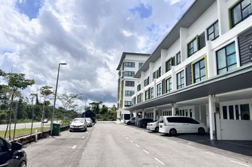 Forest Hill Apartment