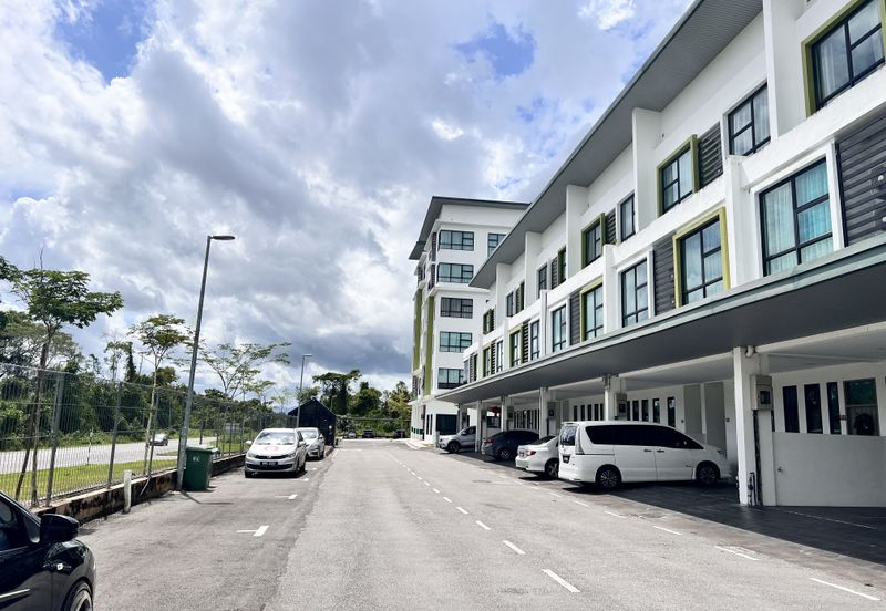 Forest Hill Apartment