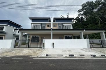 𝐍𝐞𝐰 Taman Yo Jia 𝐒𝐄𝐌𝐈-𝐃𝐄𝐓𝐀𝐂𝐇𝐄𝐃 at 12 𝑴𝒊𝒍𝒆