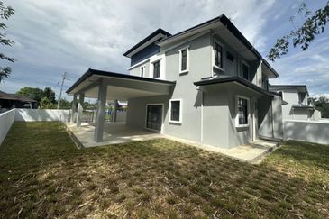 𝐍𝐞𝐰 Taman Yo Jia 𝐒𝐄𝐌𝐈-𝐃𝐄𝐓𝐀𝐂𝐇𝐄𝐃 at 12 𝑴𝒊𝒍𝒆