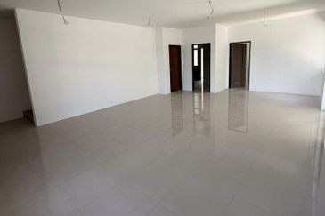 𝐍𝐞𝐰 Taman Yo Jia 𝐒𝐄𝐌𝐈-𝐃𝐄𝐓𝐀𝐂𝐇𝐄𝐃 at 12 𝑴𝒊𝒍𝒆