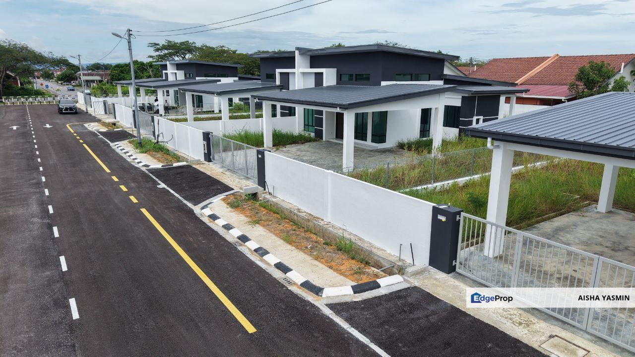 Brand New SEMI DETACHED Single Storey MIX ZONE at Semariang Heights for Sale, Sarawak, Kuching