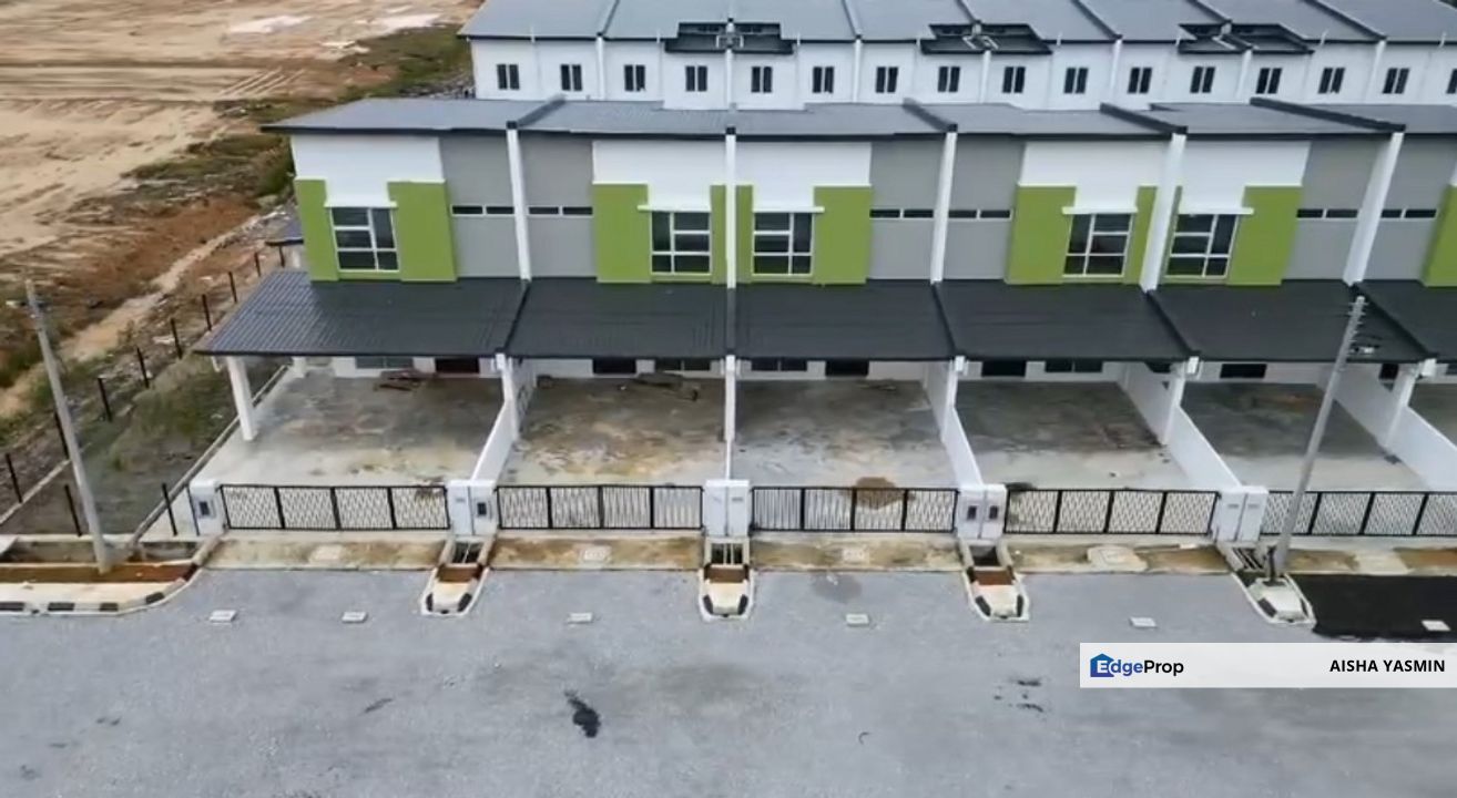 Mix Zone Double Storey 15 points Large Land Size at Petra Jaya for Sale, Sarawak, Kuching