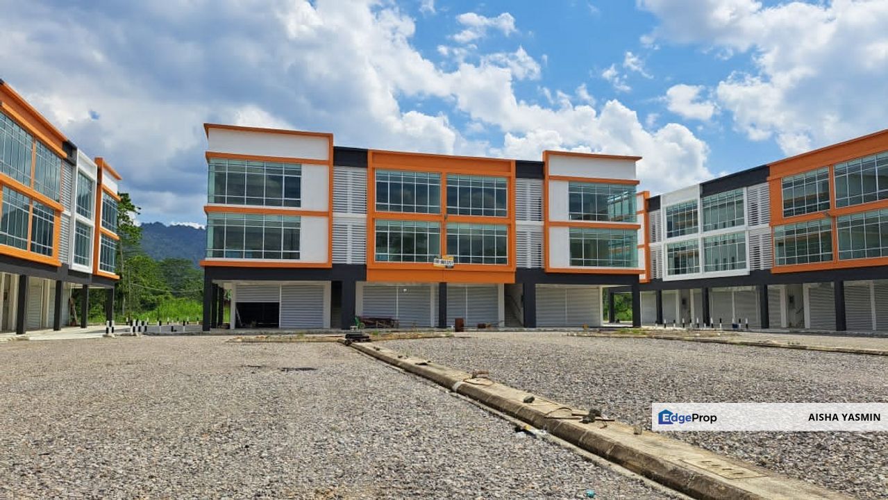Three Storey Commercial Shophouse TARAT SQUARE at Serian for Sale, Sarawak, Serian