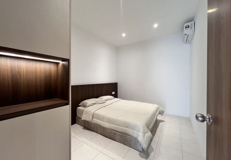 UniVision Four Bedroom Apartment next to UNIMAS at Kota Samarahan For Sale