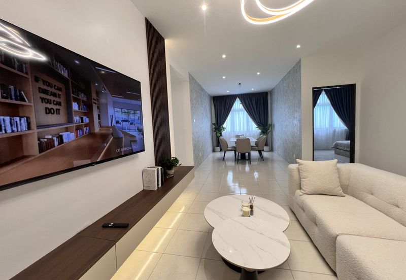 UniVision Four Bedroom Apartment next to UNIMAS at Kota Samarahan For Sale