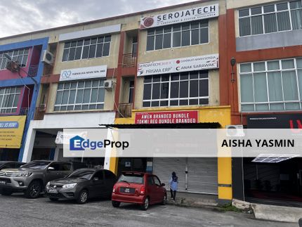 Semarak Three storey Shophouse Facing Road near schools Partially Furnished at Matang for Sale, Sarawak, Kuching