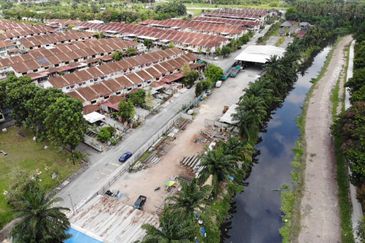 Pusat Perniagaan Sri Tambun