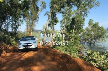 2.5-acre beach front converted commercial land