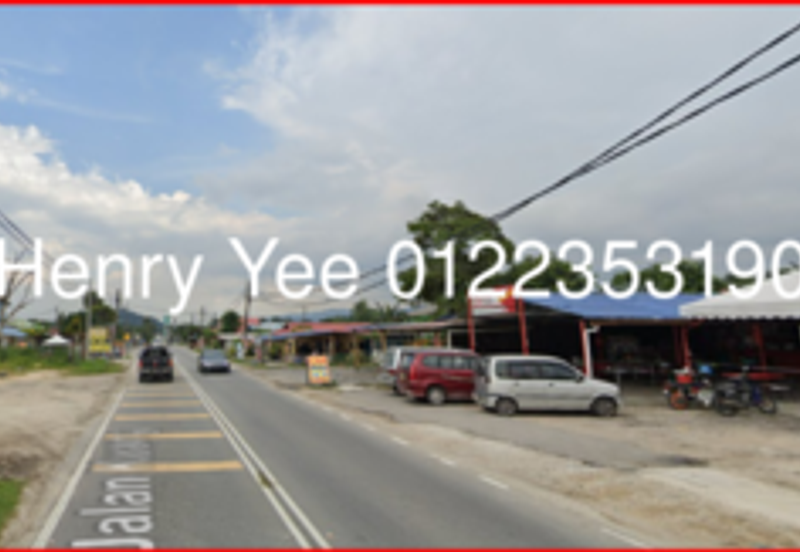 Corner Land at Main Road