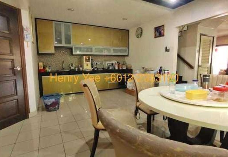 End Lot - 3-Storey Super link Terrace House