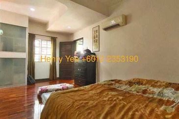 End Lot - 3-Storey Super link Terrace House