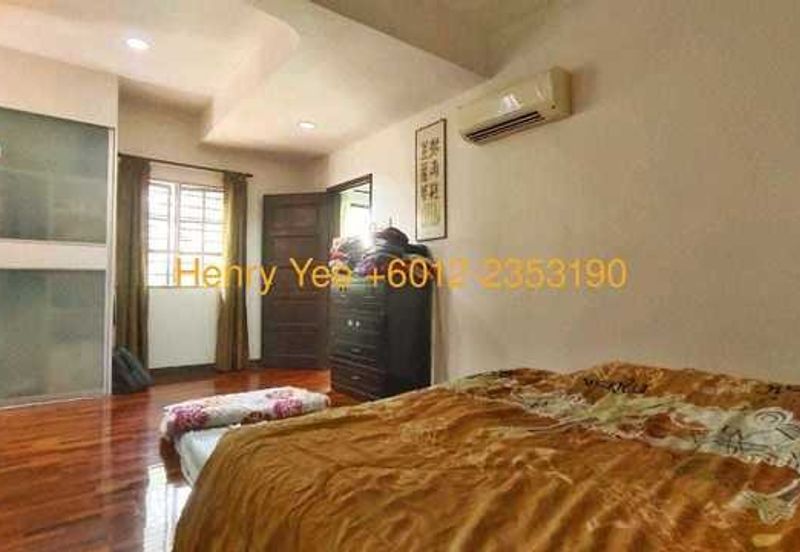 End Lot - 3-Storey Super link Terrace House