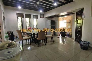 End Lot - 3-Storey Super link Terrace House