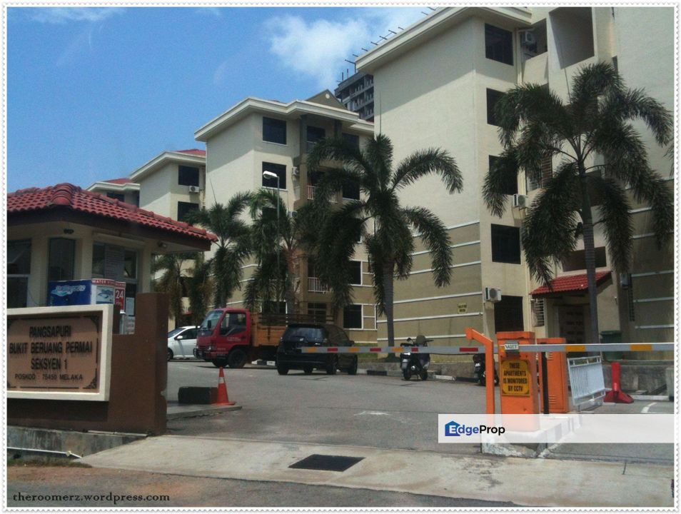 University View Apartments (Bukit Beruang Bestari) for Rental RM800 By