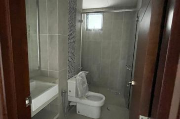 Queens Residences @ Queens Waterfront