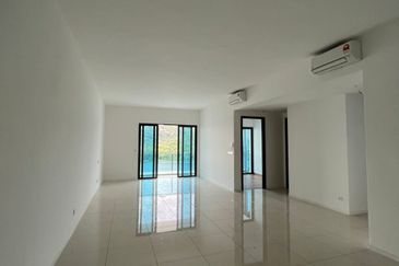 Queens Residences @ Queens Waterfront