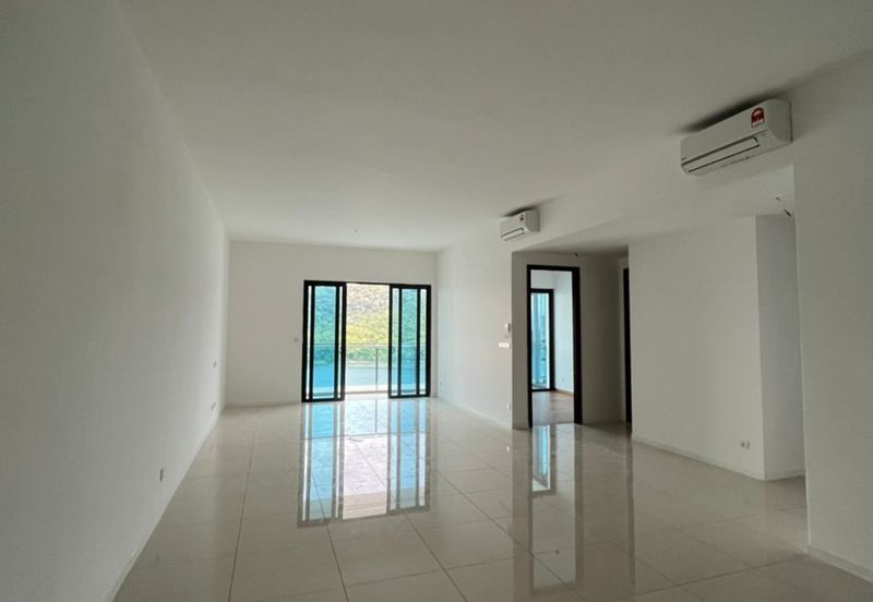 Queens Residences @ Queens Waterfront