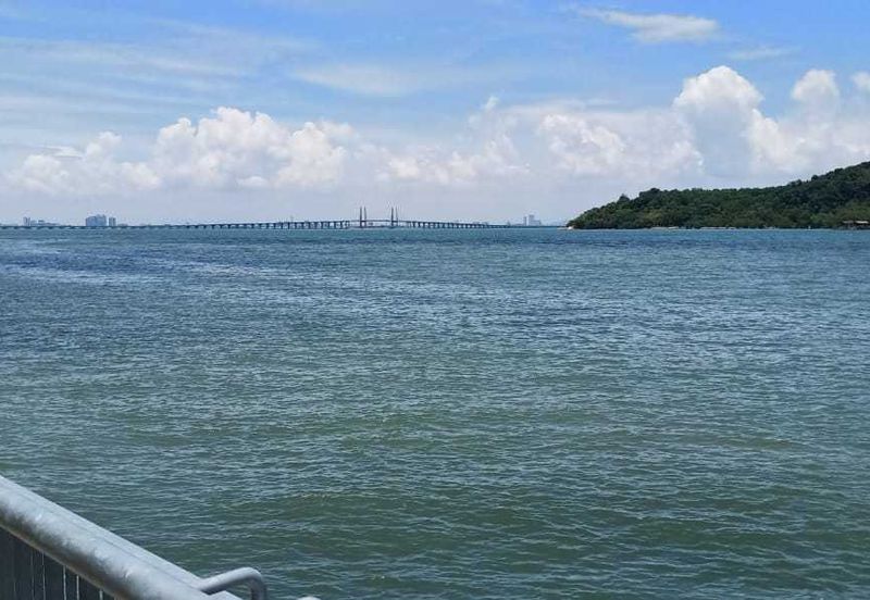 Queens Residences @ Queens Waterfront