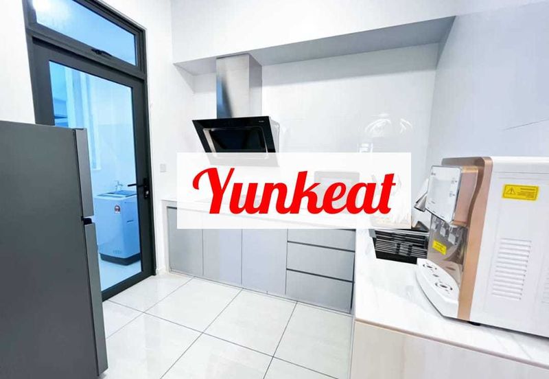 Queens Residences @ Queens Waterfront